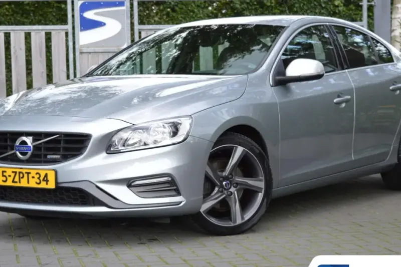 Volvo S60 (2015)