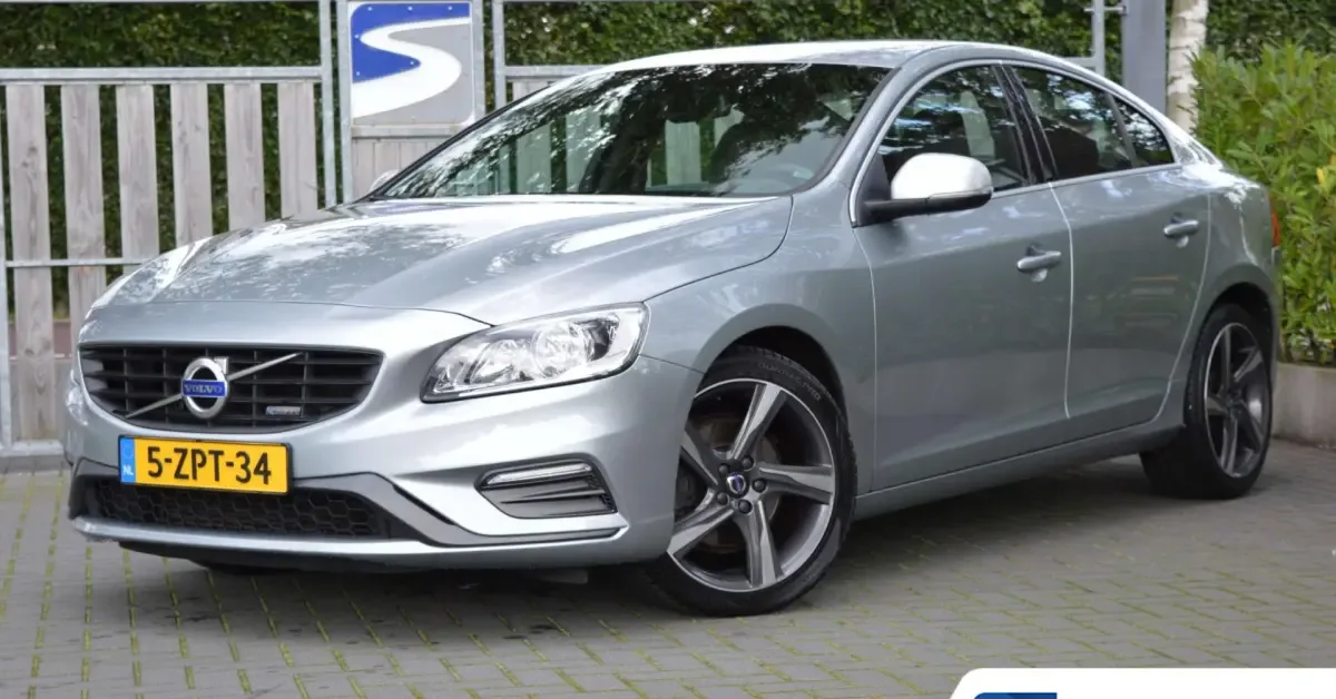 Volvo S60 (2015) — foto 1