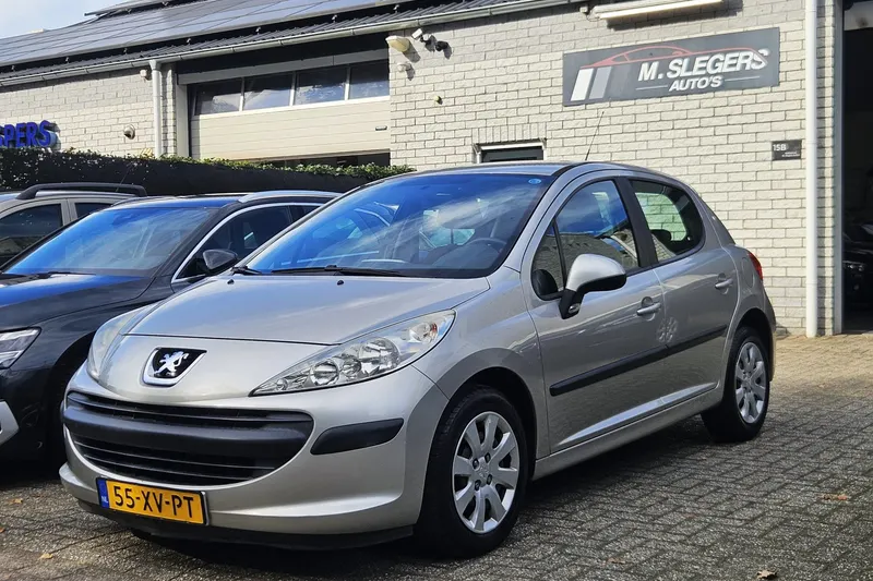Peugeot 207 (2007)