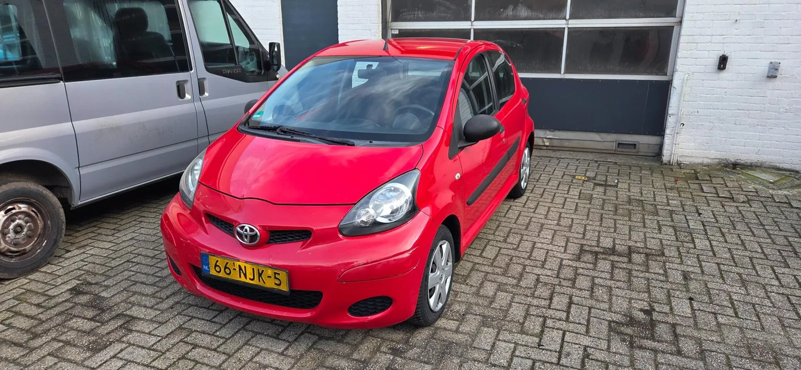 Toyota Aygo (2010) — foto 1