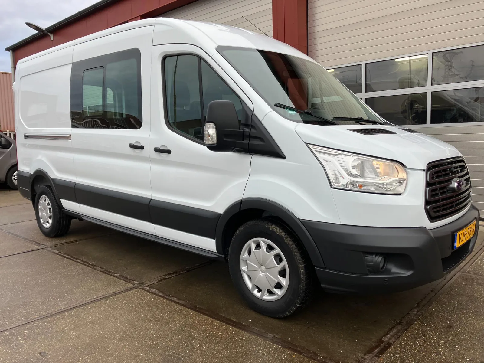 Ford Transit (2016) — foto 1