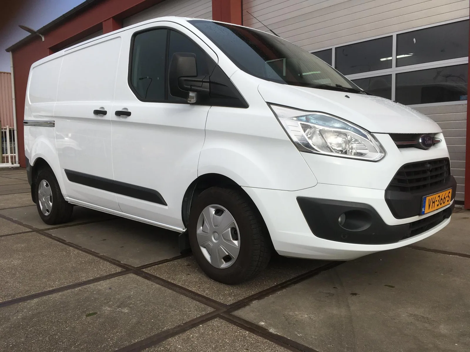Ford Transit Custom (2014) — foto 1