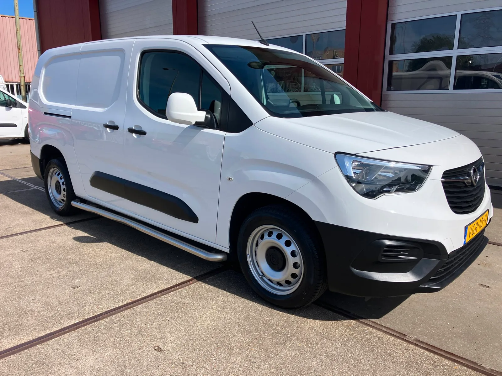 Opel Combo (2020) — foto 1