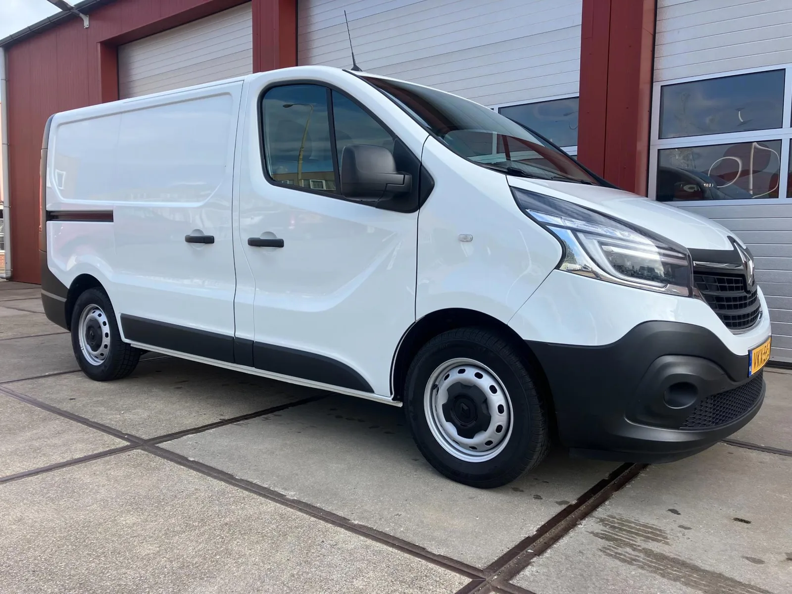 Renault Trafic (2021) — foto 1
