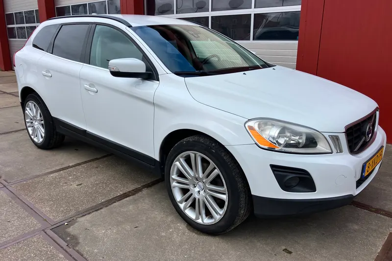 Volvo XC60 (2010)