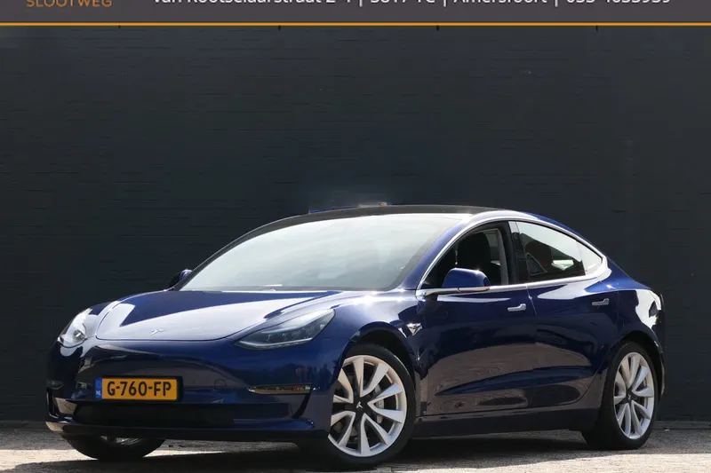 Tesla Model 3 (2019)