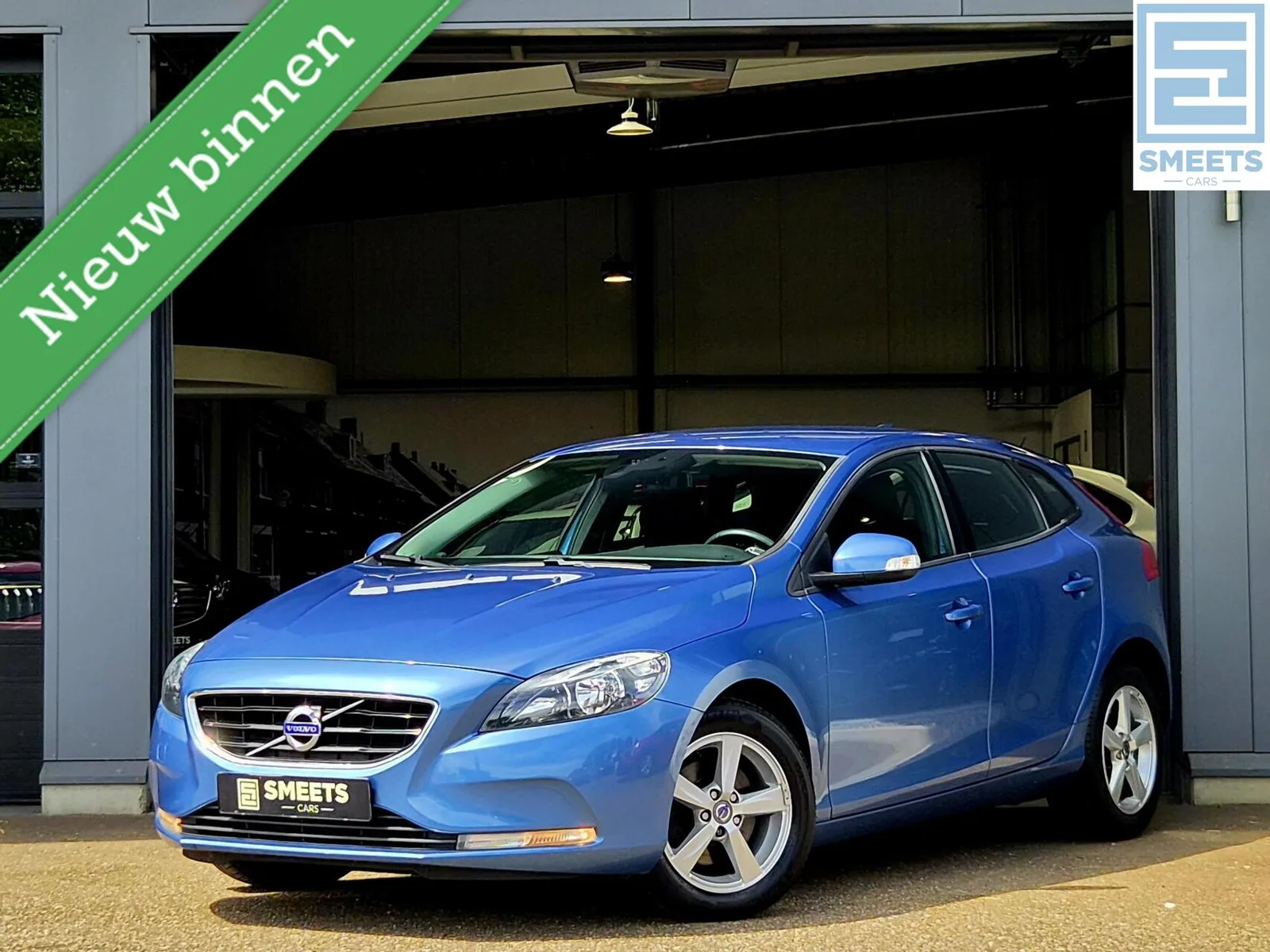 Volvo V40 (2014) — foto 1