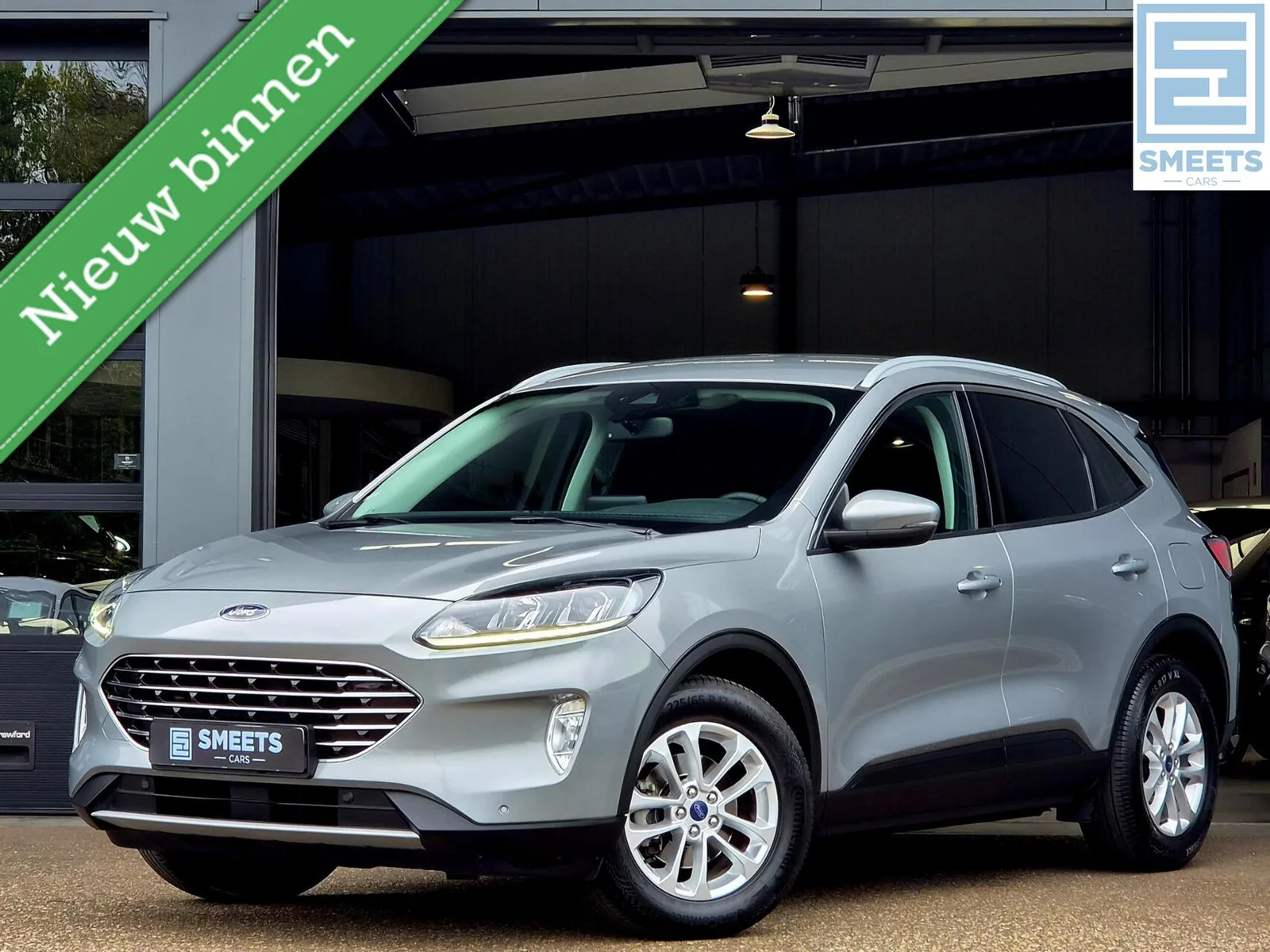 Ford Kuga (2021) — foto 1