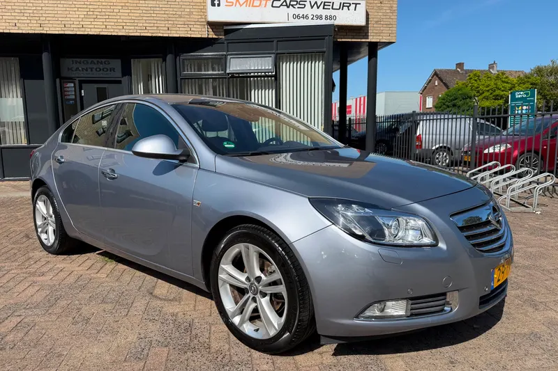Opel Insignia (2011)