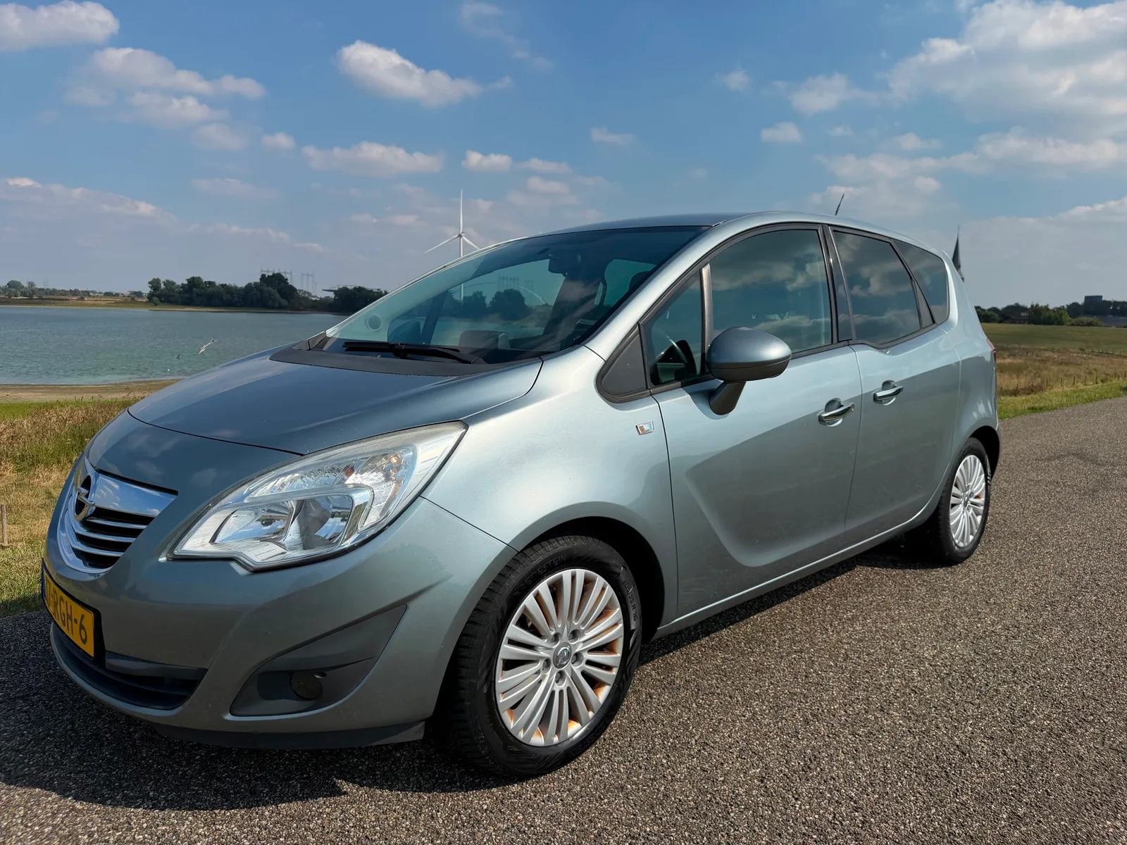 Opel Meriva (2011) — foto 1
