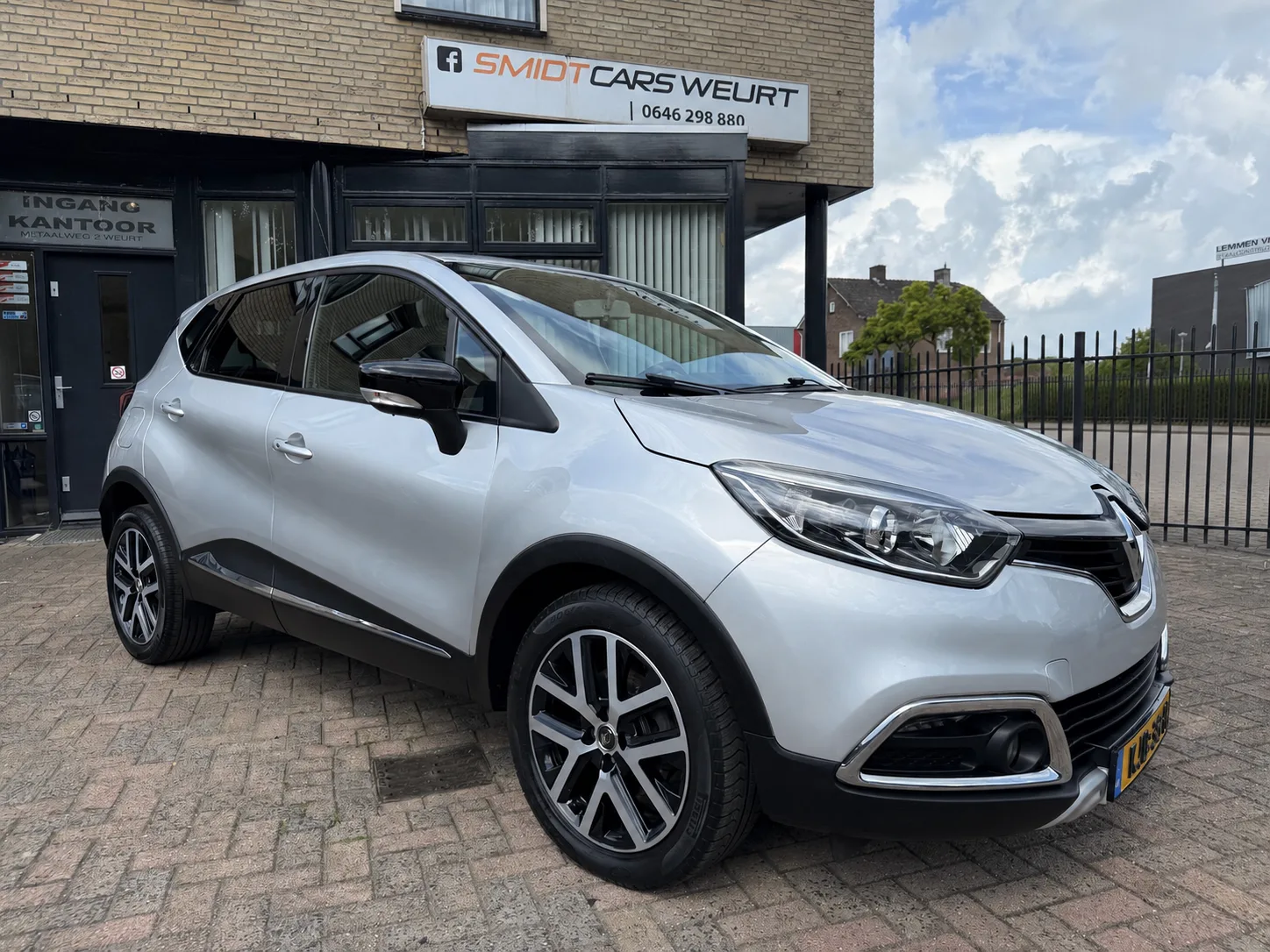 Renault Captur (2015) — foto 1