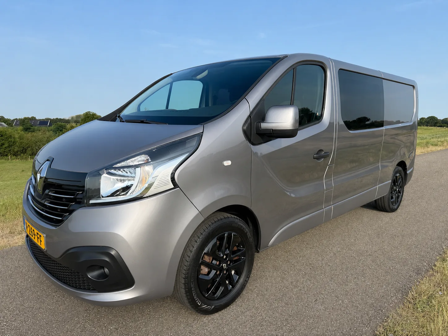 Renault Trafic (2018) — foto 1