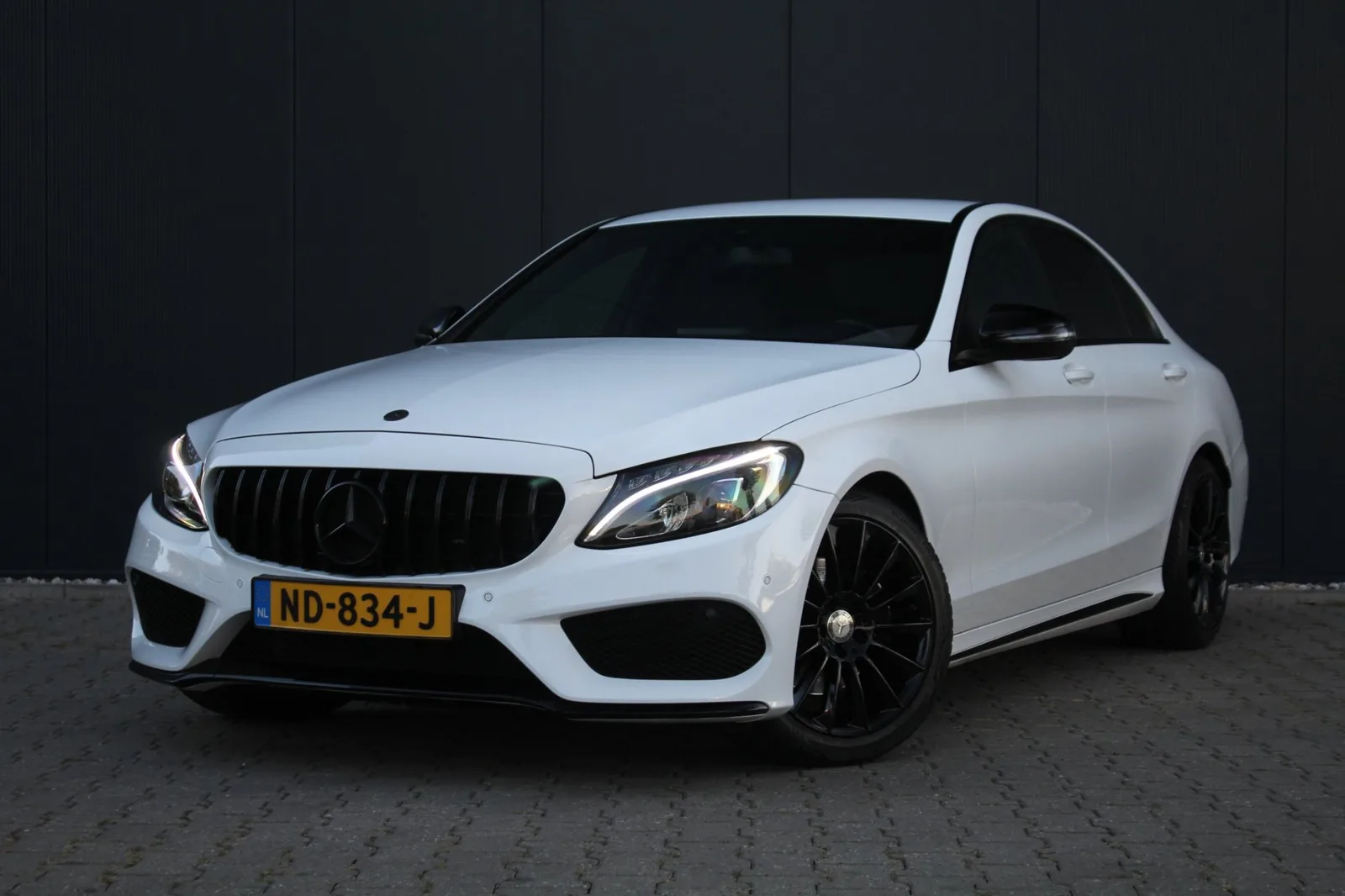 Mercedes-Benz C-Klasse (2017) — foto 1