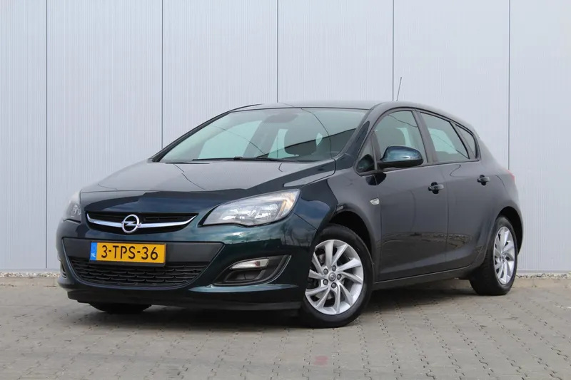 Opel Astra (2014)