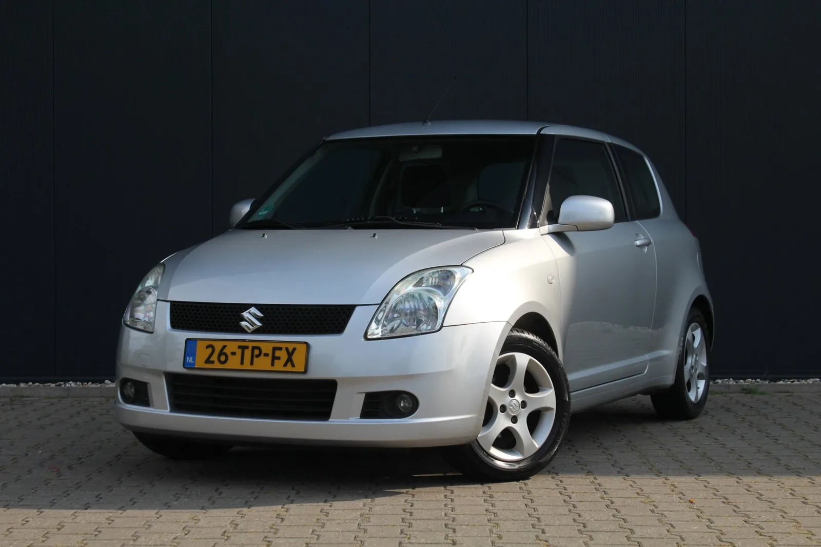 Suzuki Swift (2006) — foto 1