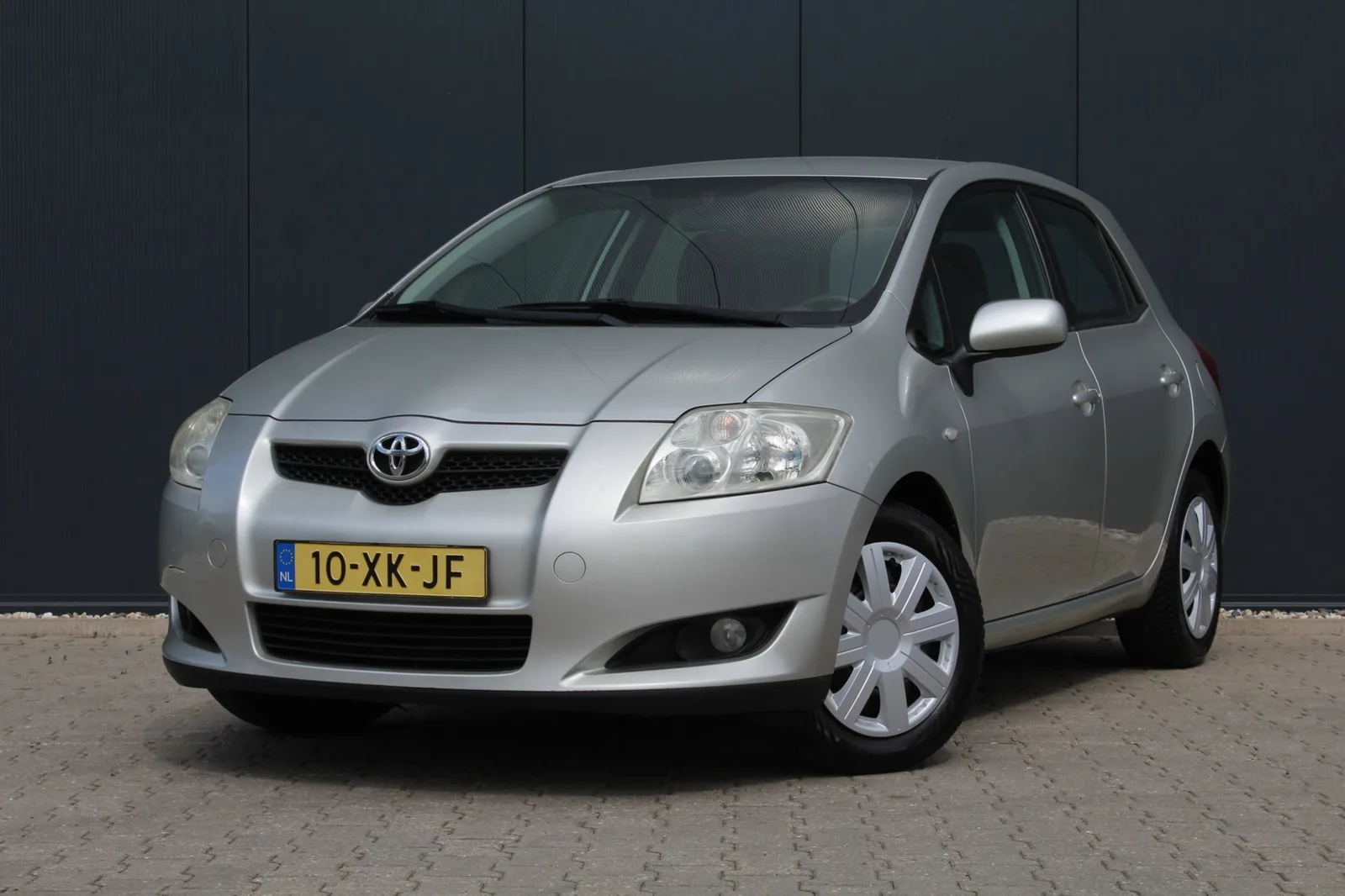 Toyota Auris (2007) — foto 1