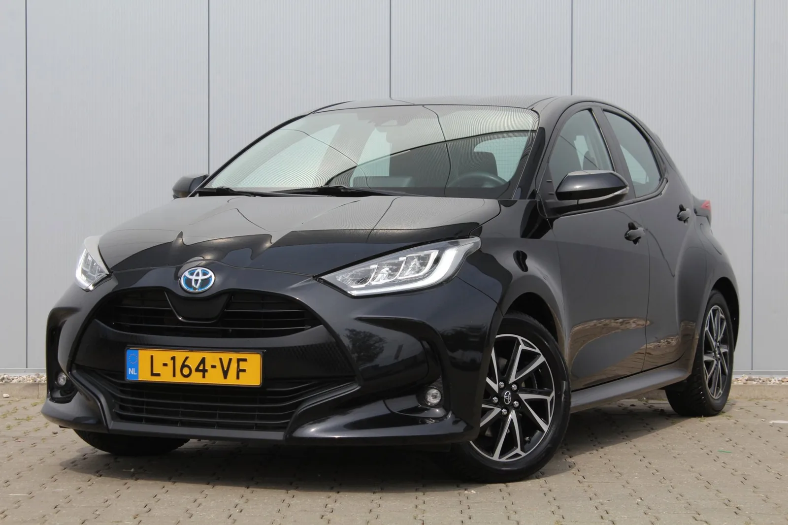 Toyota Yaris (2021) — foto 1
