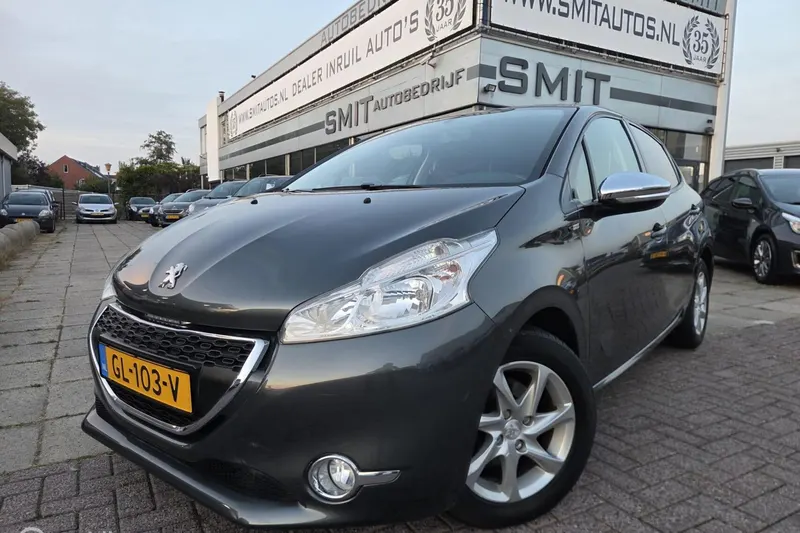 Peugeot 208 (2015)