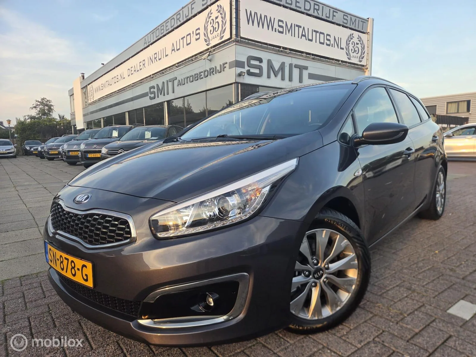 Kia Ceed (2018) — foto 1