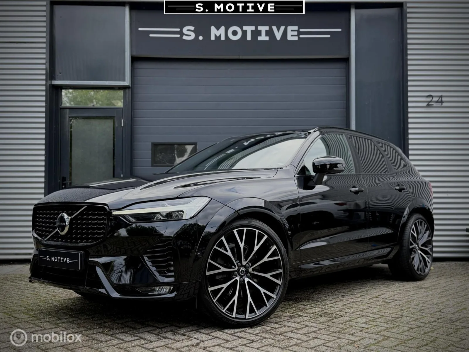 Volvo XC60 (2022) — foto 1