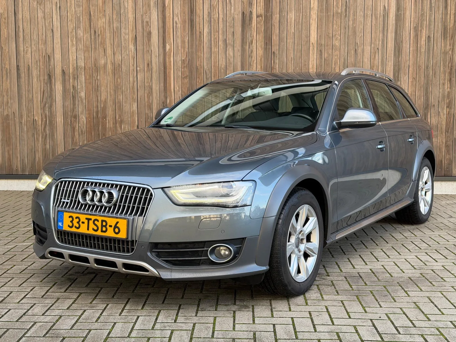 Audi A4 Allroad (2012) — foto 1