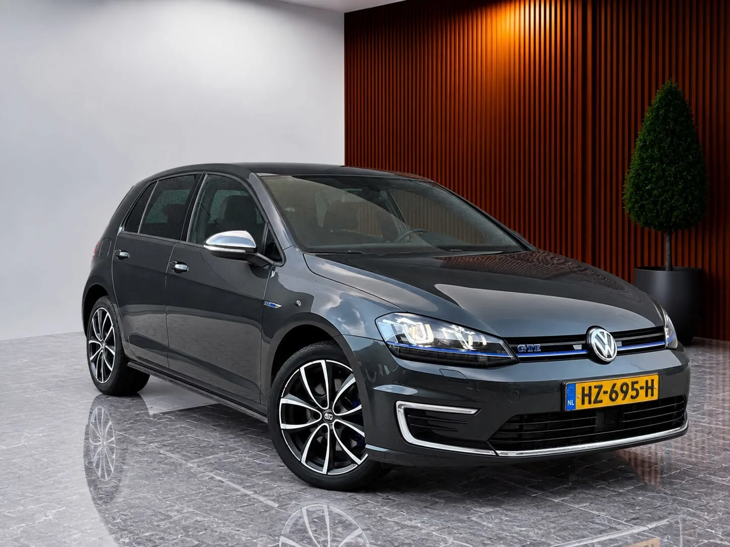 Volkswagen Golf (2015) — foto 1