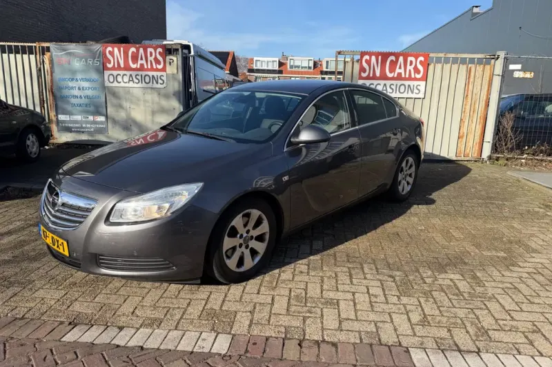 Opel Insignia (2010)