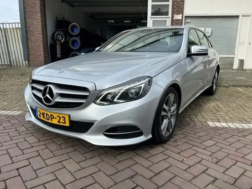Mercedes-Benz E-Klasse (2013) — foto 1