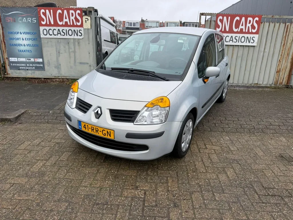 Renault Modus (2005) — foto 1