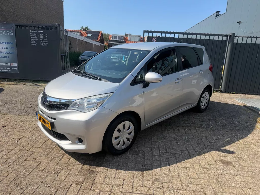 Subaru Trezia (2011) — foto 1
