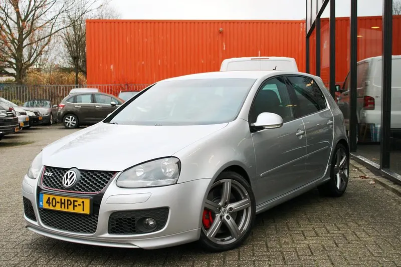 Volkswagen Golf (2008)