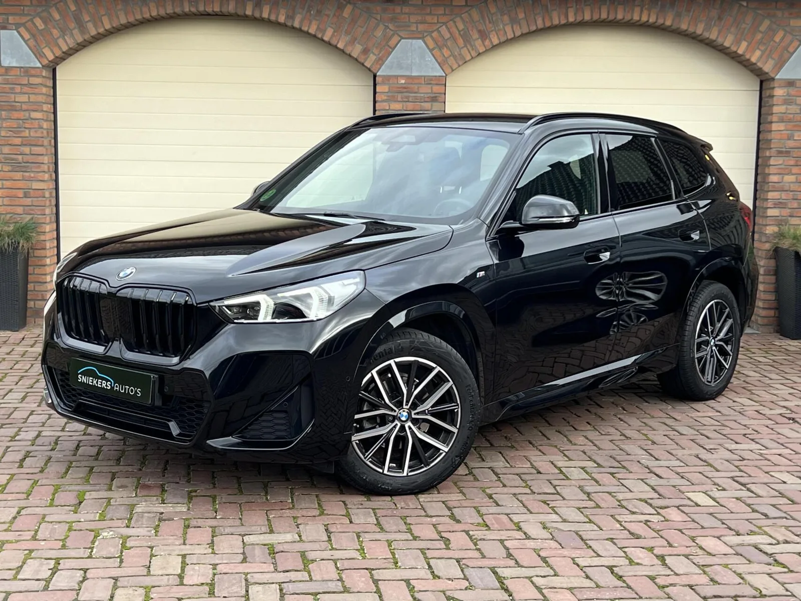 BMW X1 (2023) — foto 1