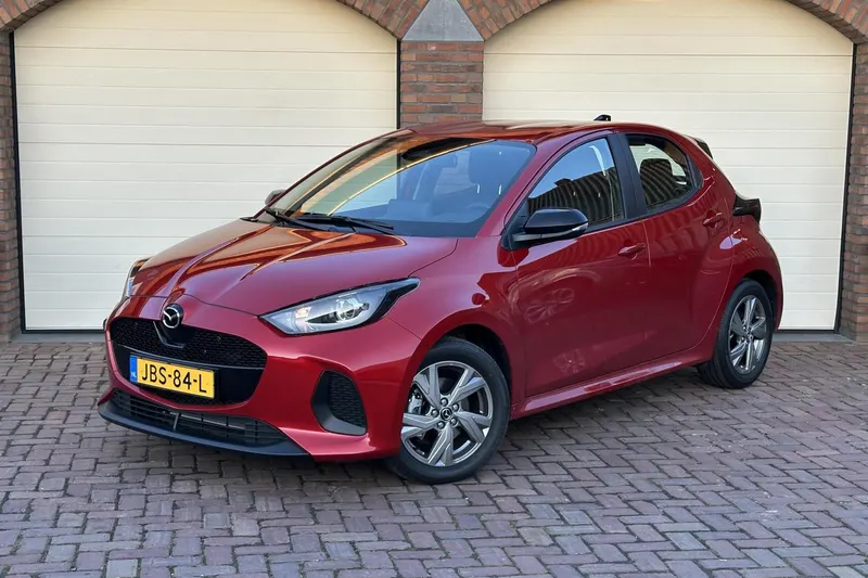 Mazda 2 Hybrid (2025)