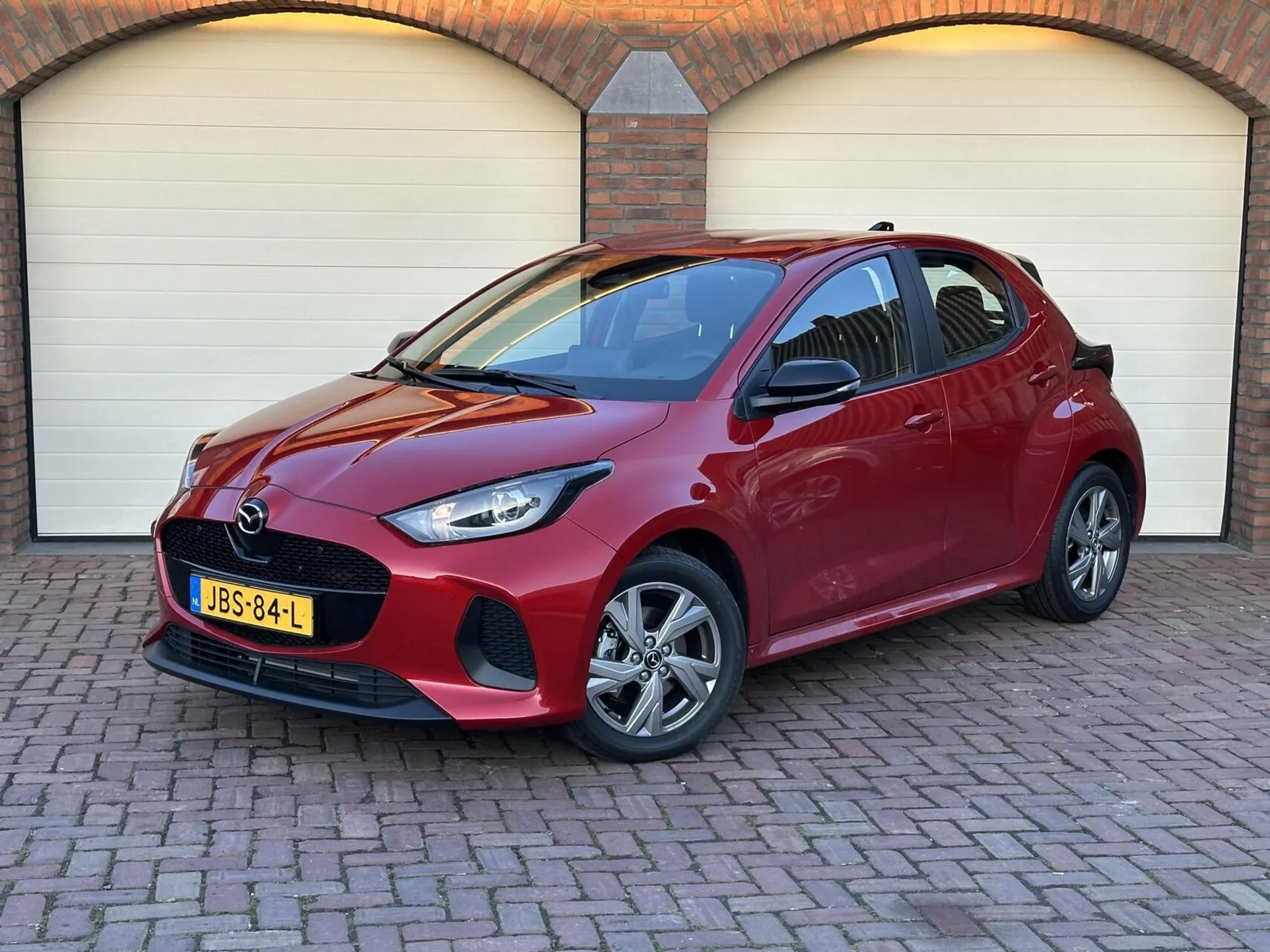 Mazda 2 Hybrid (2025) — foto 1