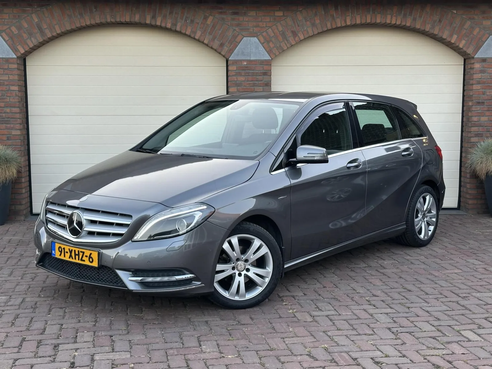 Mercedes-Benz B-Klasse (2012) — foto 1
