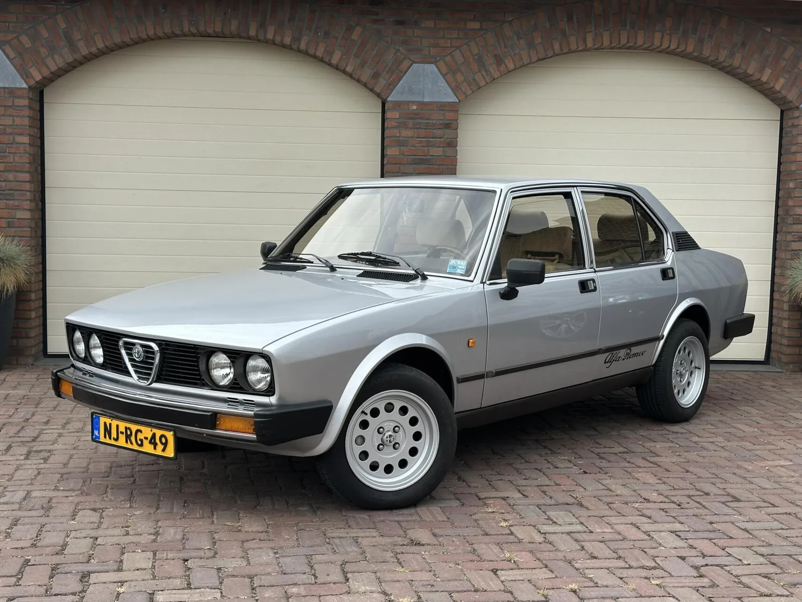 Alfa Romeo Alfetta (1982) — foto 1