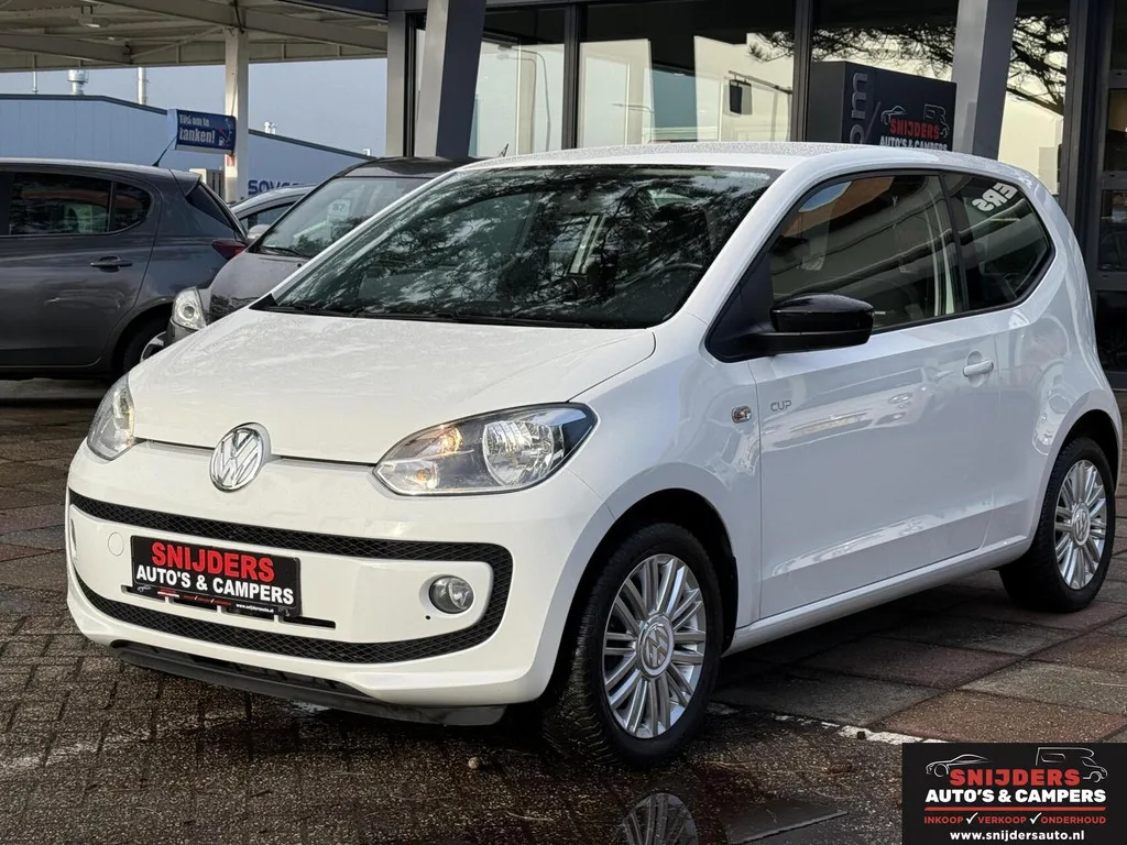 Volkswagen Up! (2014) — foto 1