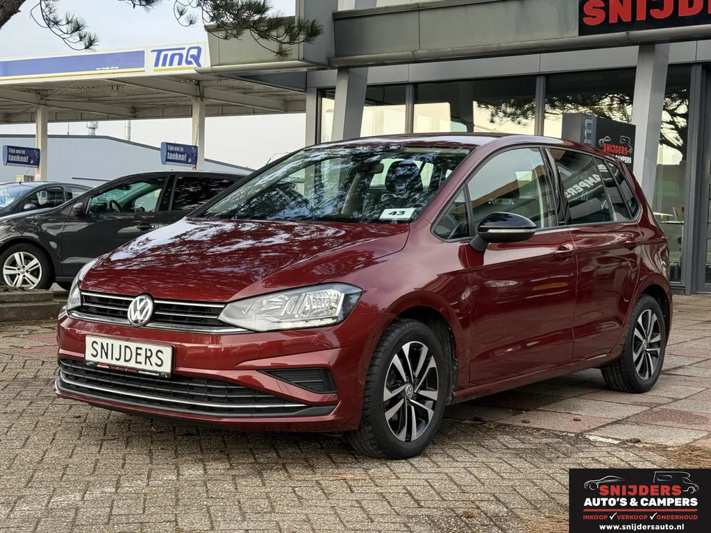 Volkswagen Golf Sportsvan (2020) — foto 1