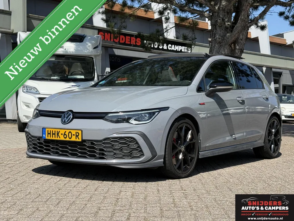 Volkswagen Golf (2024) — foto 1