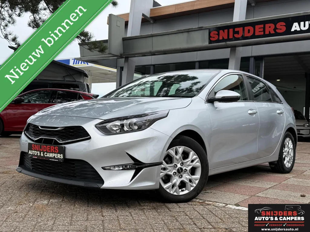 Kia Ceed (2023) — foto 1