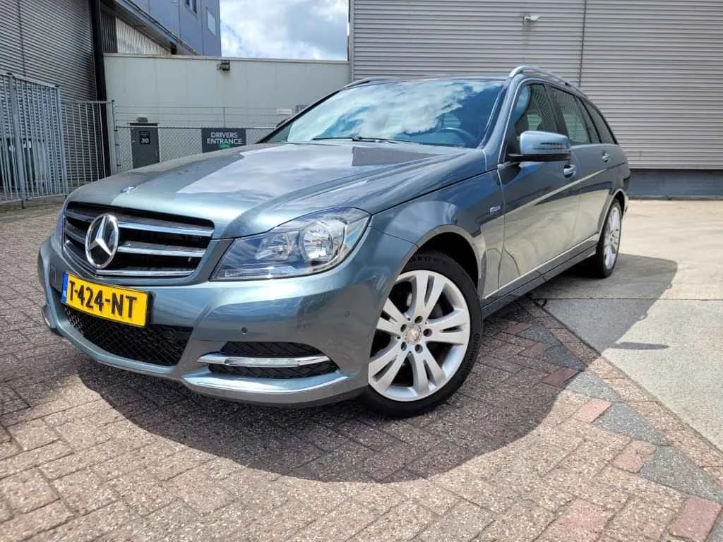 Mercedes-Benz C-Klasse (2012) — foto 1