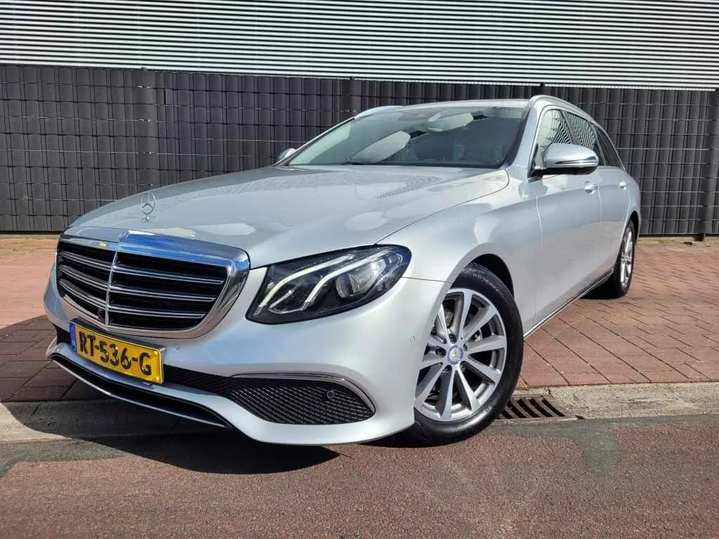 Mercedes-Benz E-Klasse (2016) — foto 1
