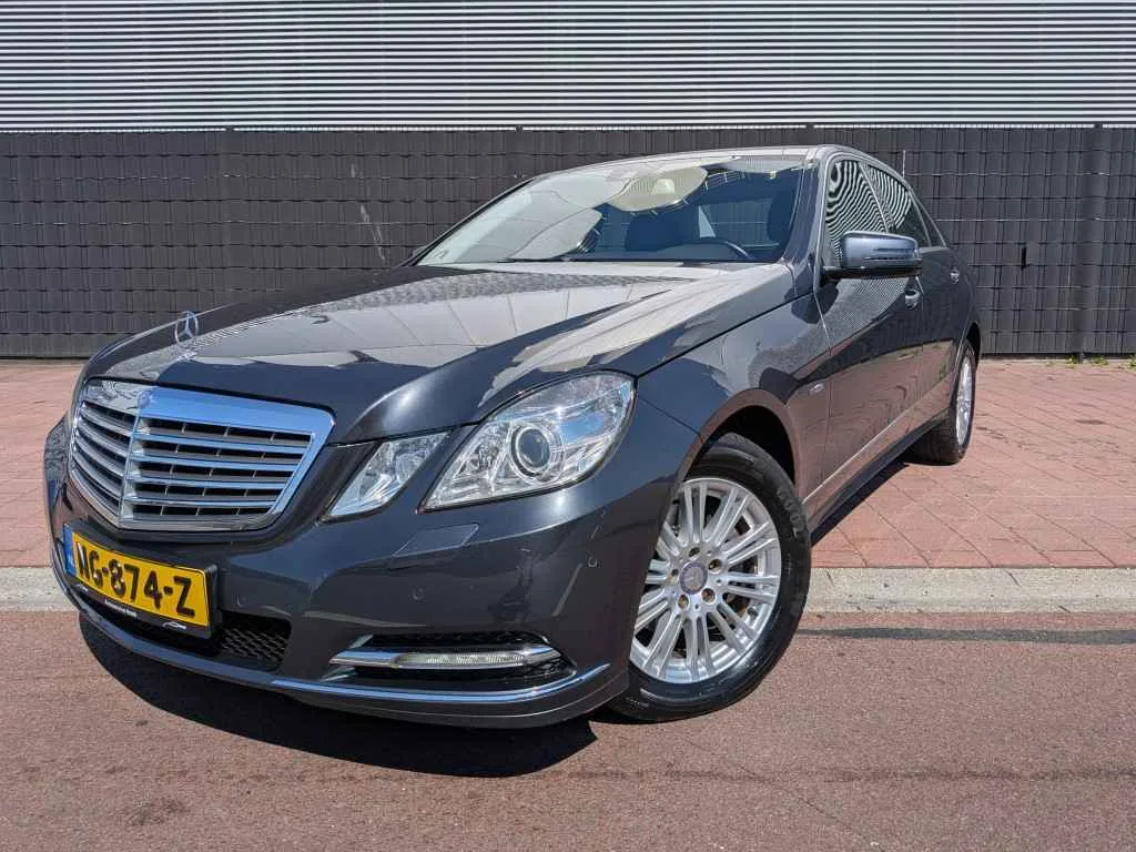 Mercedes-Benz E-Klasse (2012) — foto 1