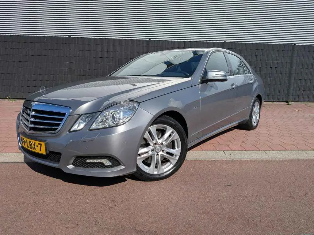 Mercedes-Benz E-Klasse (2010) — foto 1