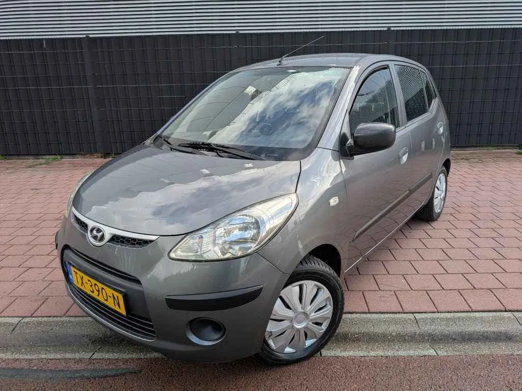 Hyundai i10 (2010) — foto 1