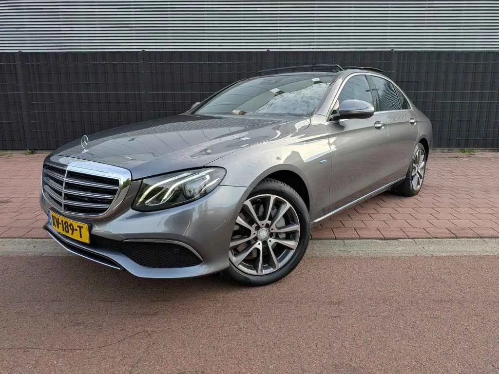 Mercedes-Benz E-Klasse (2016) — foto 1