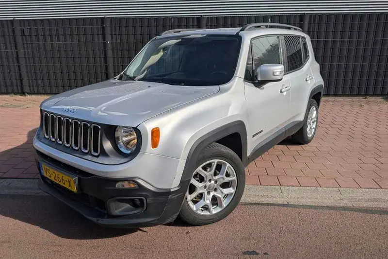 Jeep Renegade (2015)