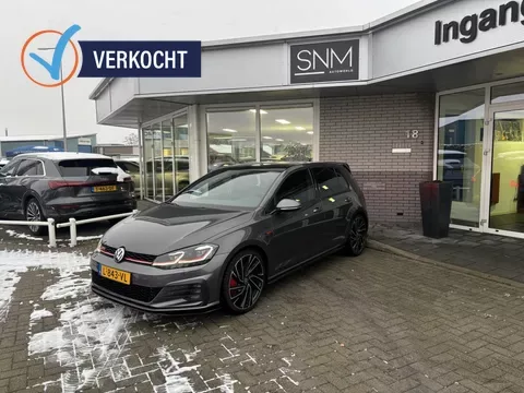 Volkswagen Golf (2018) — foto 1