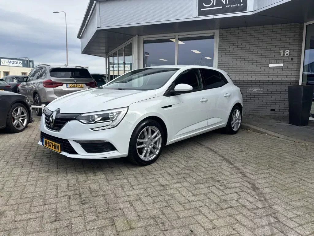 Renault Mégane (2018) — foto 1