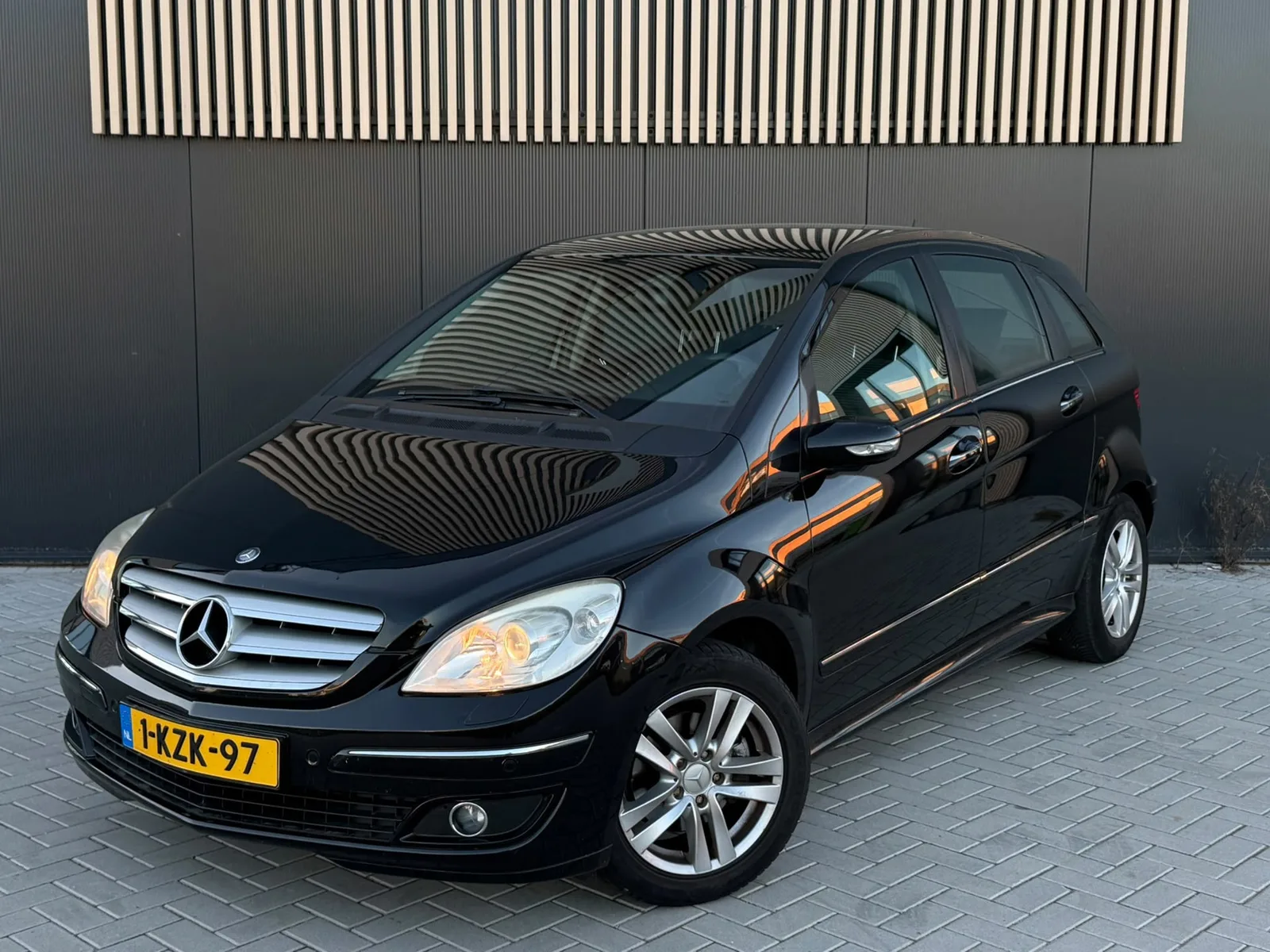 Mercedes-Benz B-Klasse (2008) — foto 1